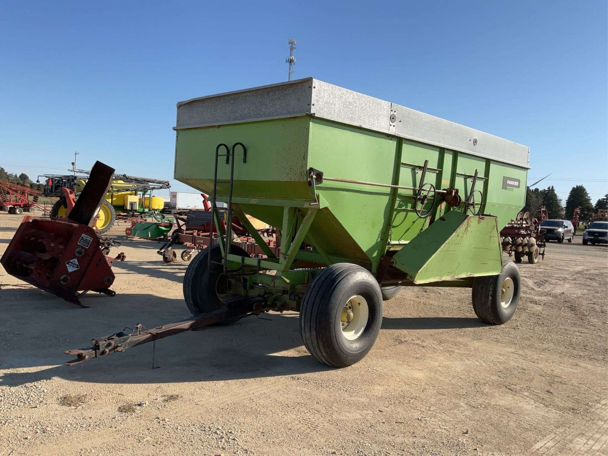 Parker 4000 Equipment Image0