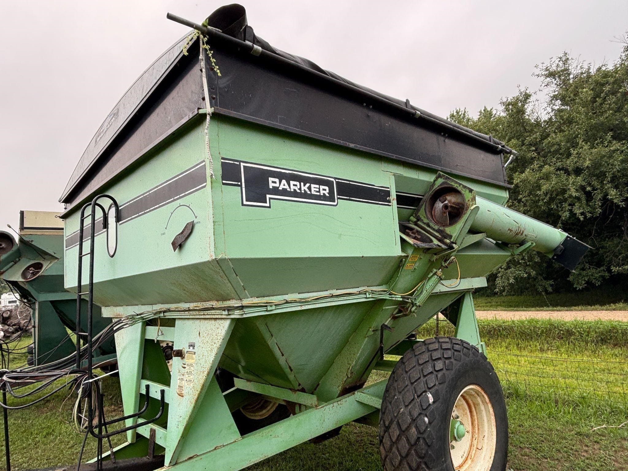 Parker 450 Equipment Image0