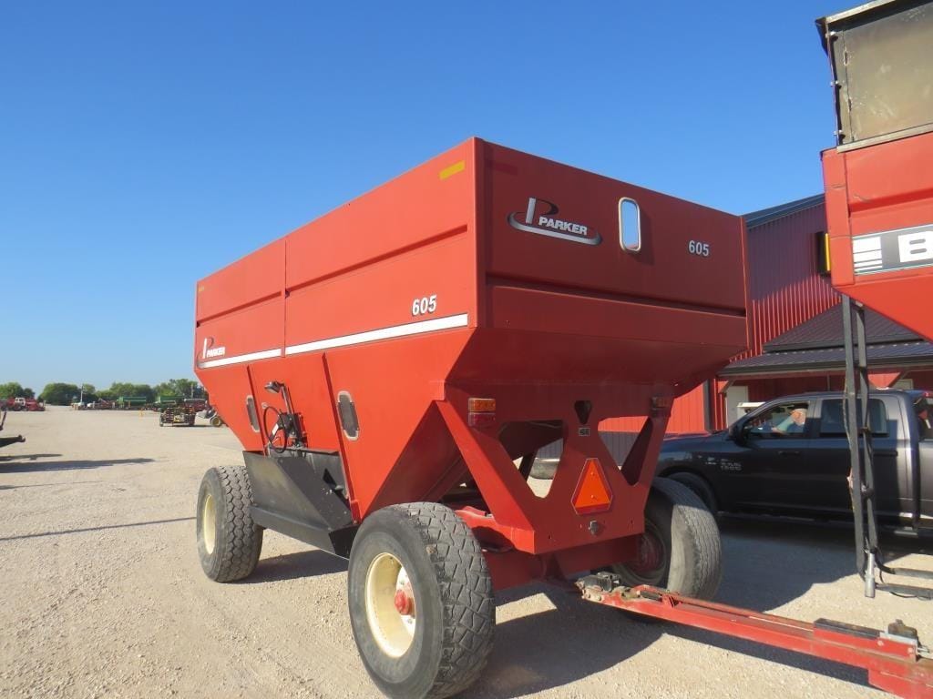 Parker 605 Equipment Image0