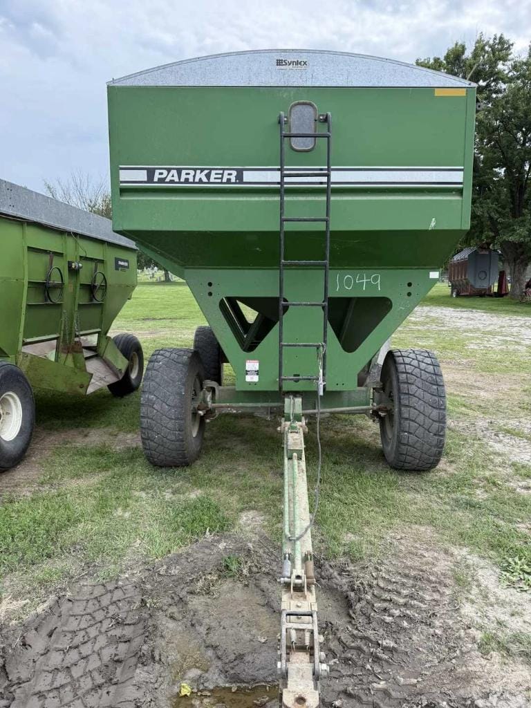 Parker 605 Equipment Image0