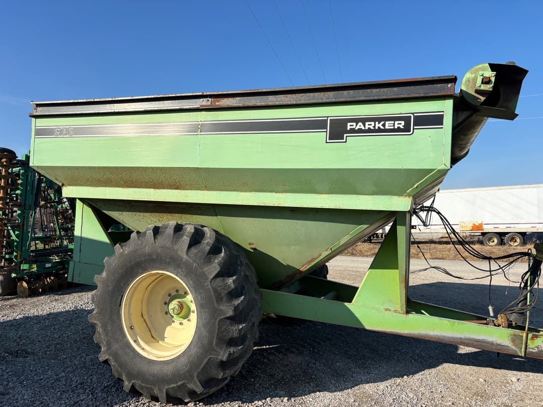 Image of Parker 675 Primary image