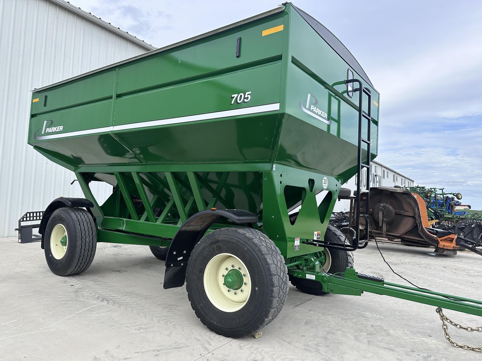 Parker 705 Equipment Image0