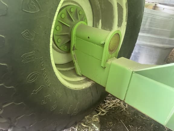 Image of Parker 710 equipment image 3