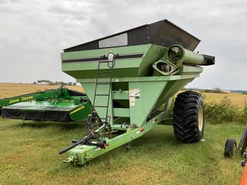 Main image Parker 710