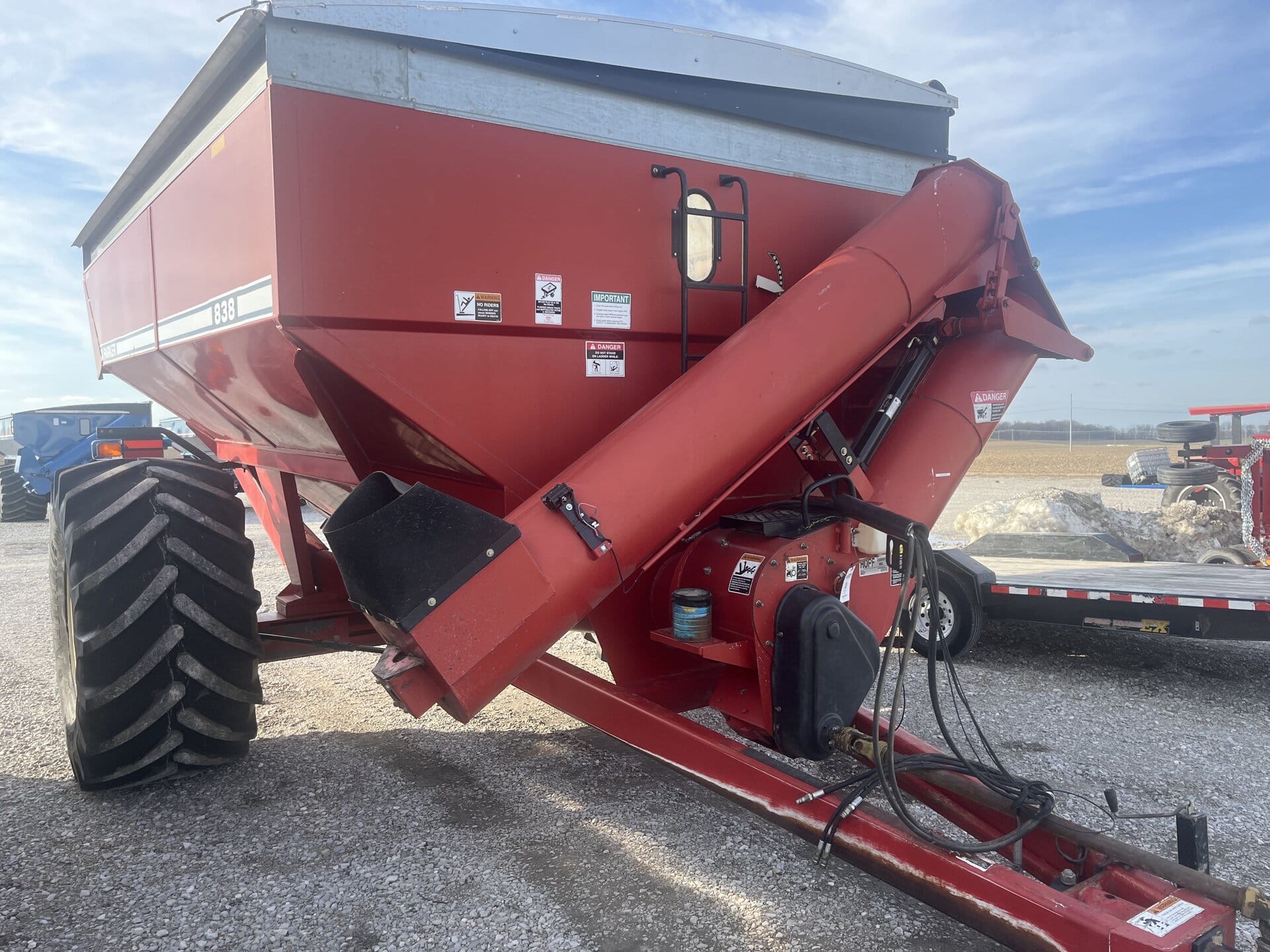 Parker 838 Equipment Image0