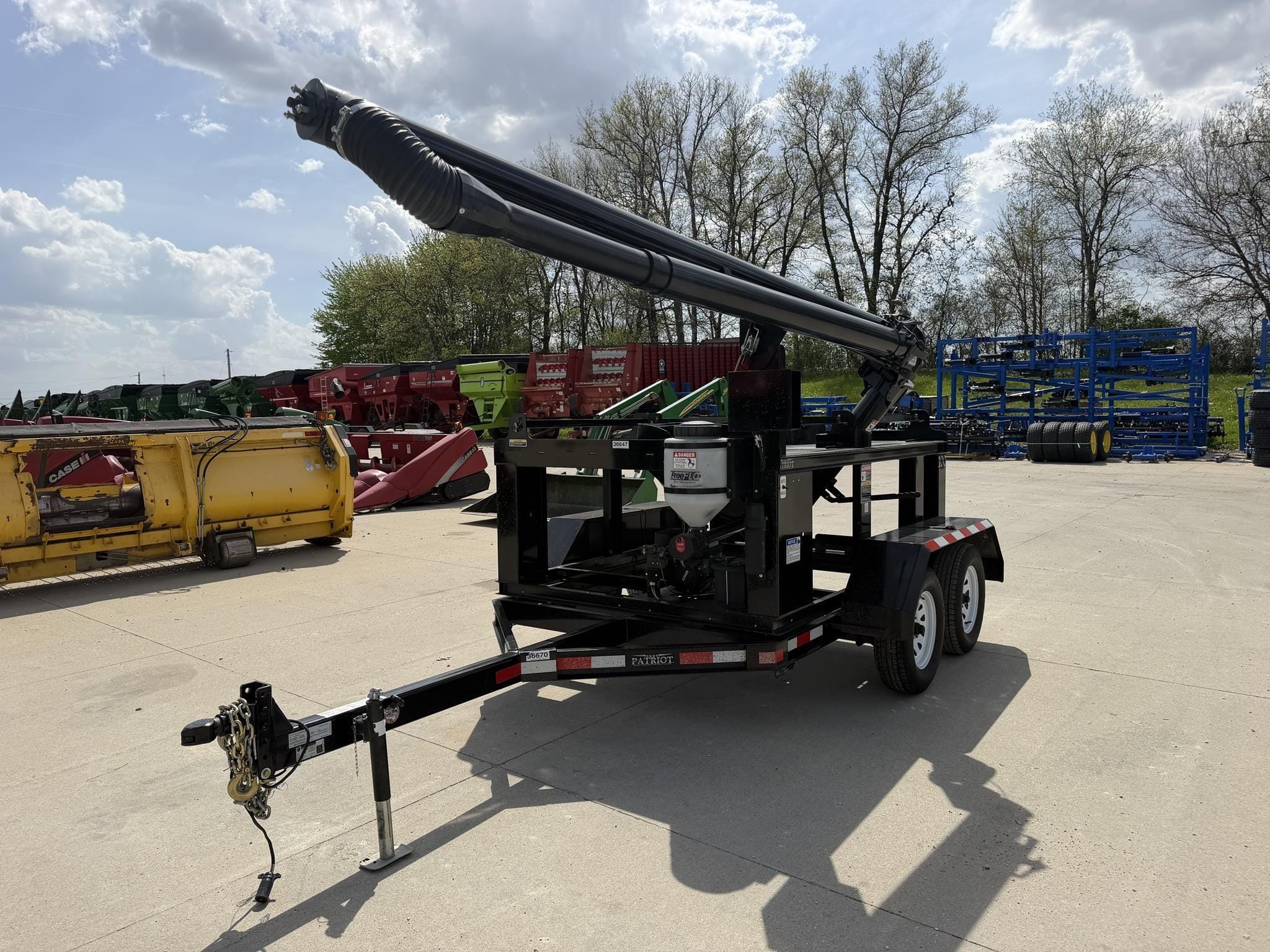 Patriot 100 Equipment Image0