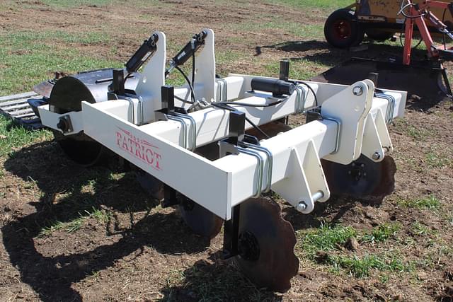 Image of Patriot Pivot Track Closer equipment image 2