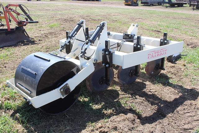 Image of Patriot Pivot Track Closer equipment image 3