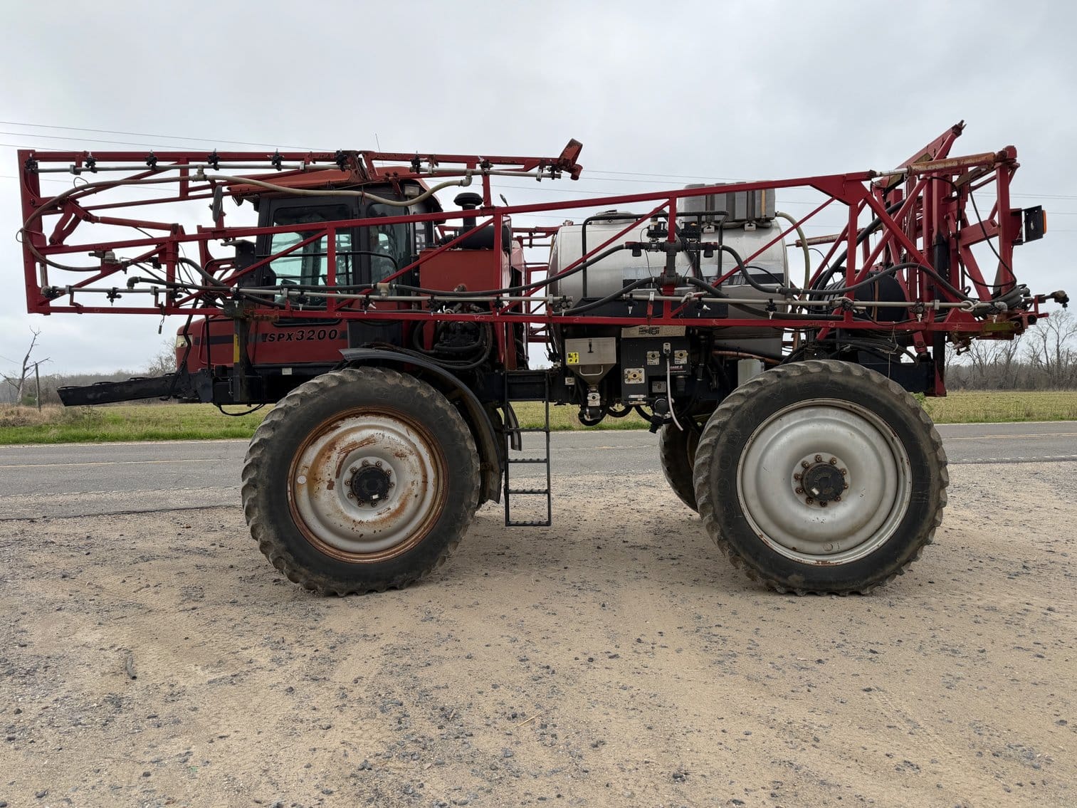 Case IH SPX3200 Equipment Image0