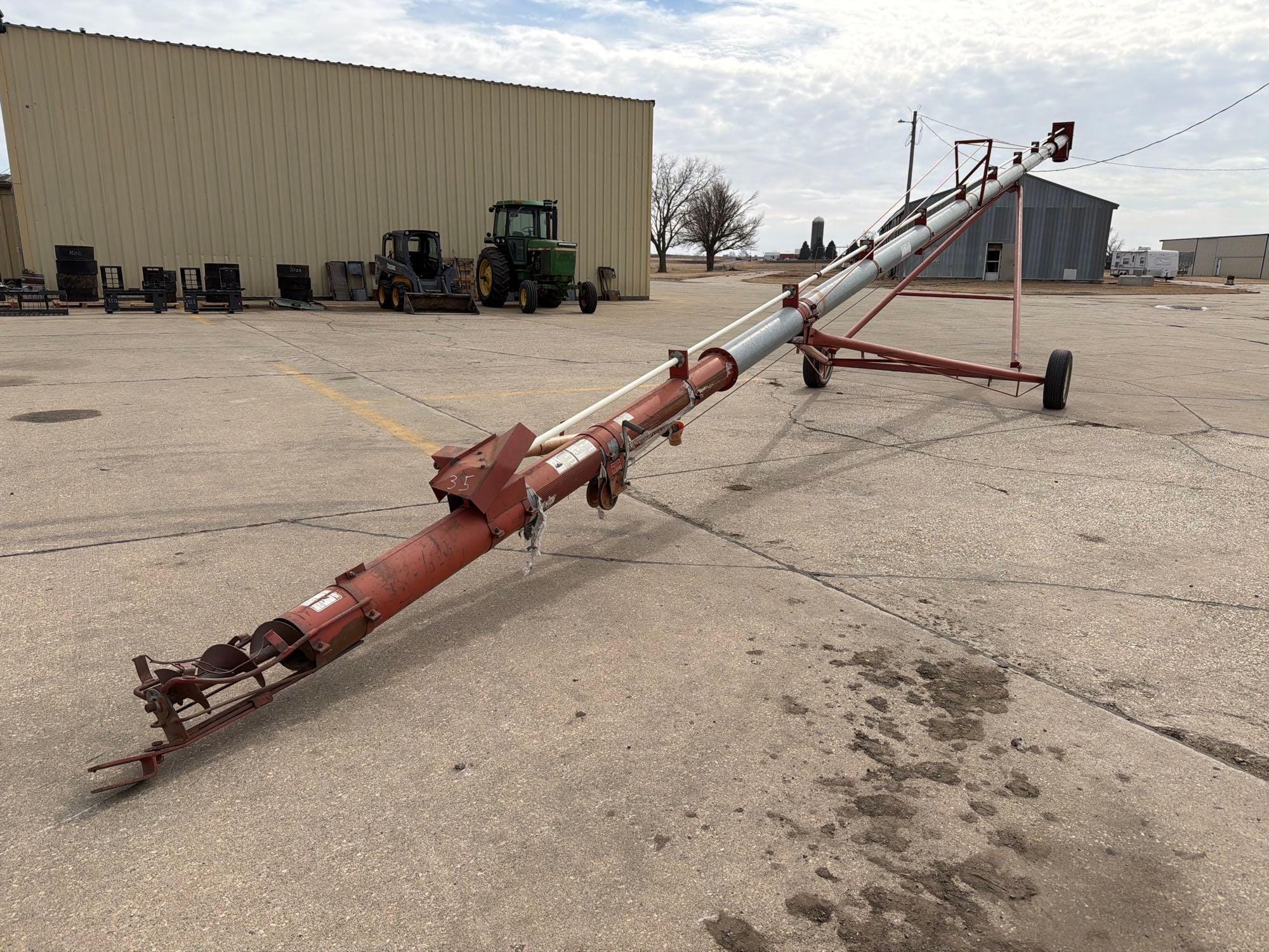 Peck 8x56  Equipment Image0