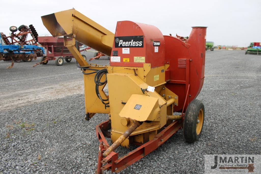 Main image Peerless 900