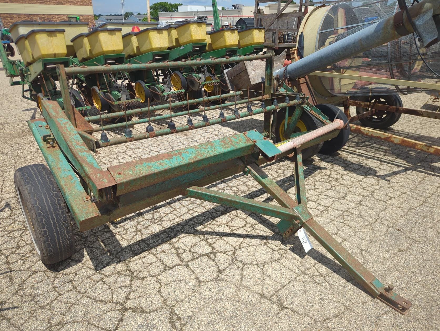 Pequea 710 Equipment Image0