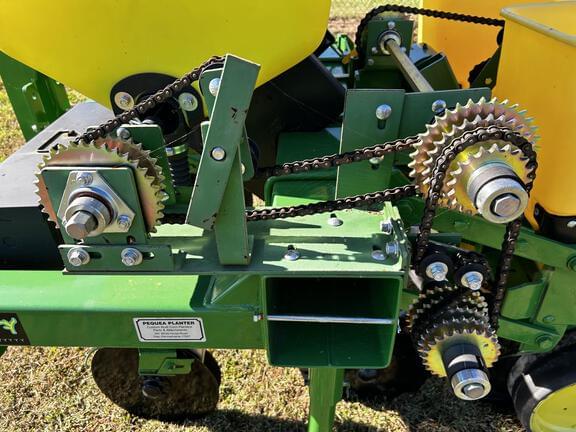 Image of Pequea 260 equipment image 2