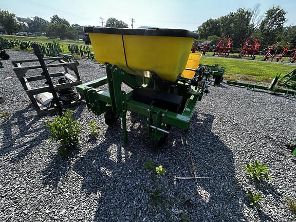 Image of Pequea 260 equipment image 2