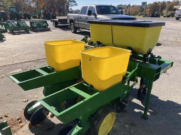 SOLD - 2023 Pequea 260 Stock No. 42004492 Planting with 2 Rows ...