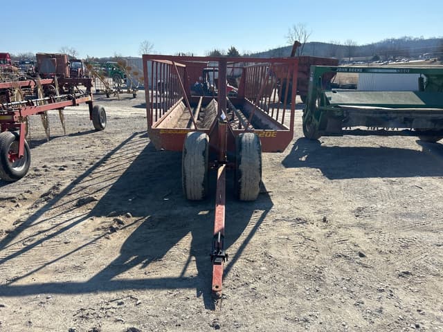 Image of Pequea 520E equipment image 1