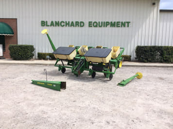 Main image John Deere 7000