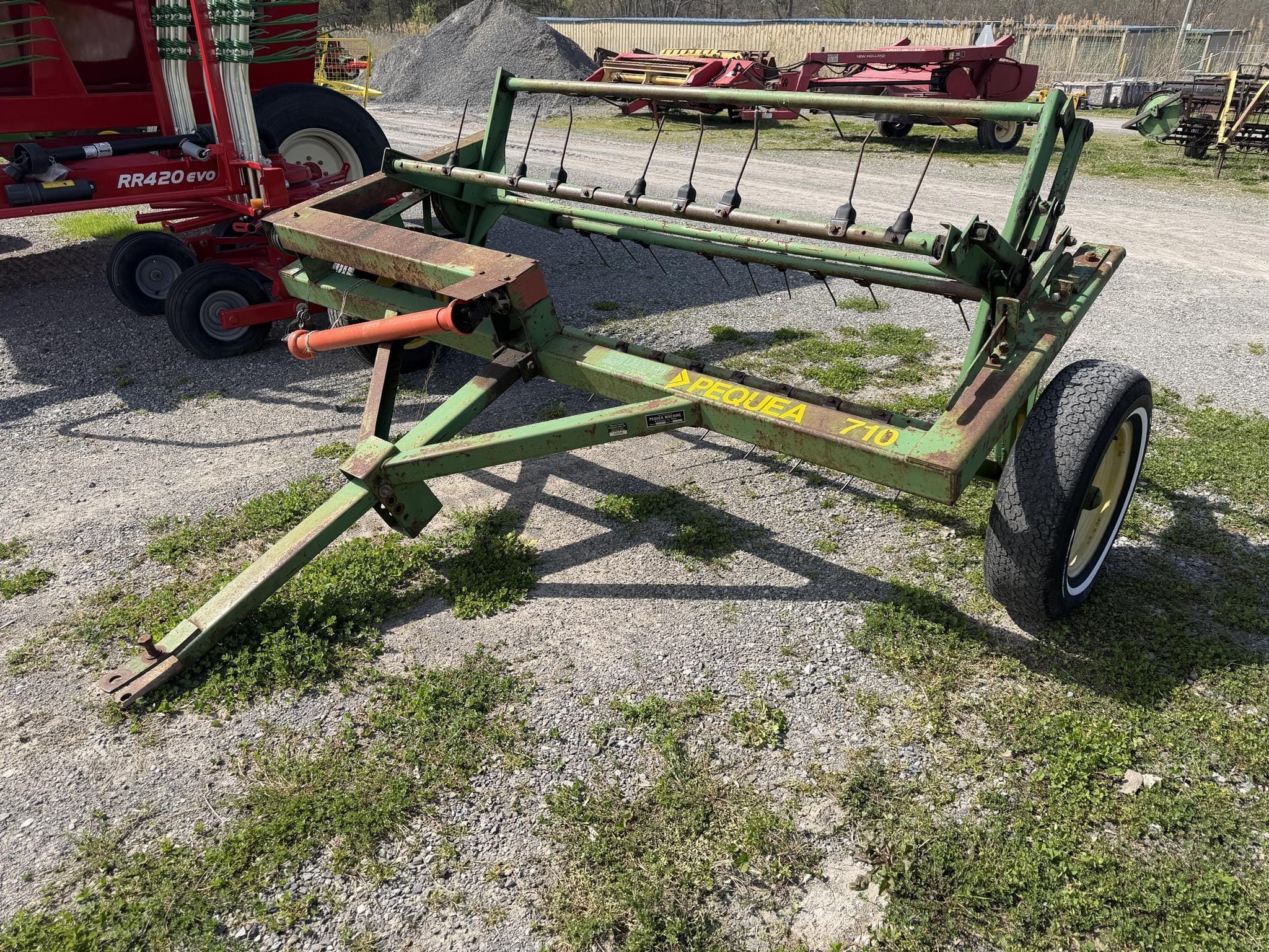 Pequea 710 Equipment Image0