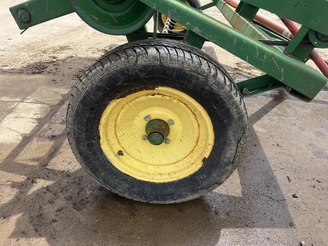 Image of Pequea 710 equipment image 1