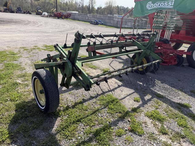 Image of Pequea 710 equipment image 3