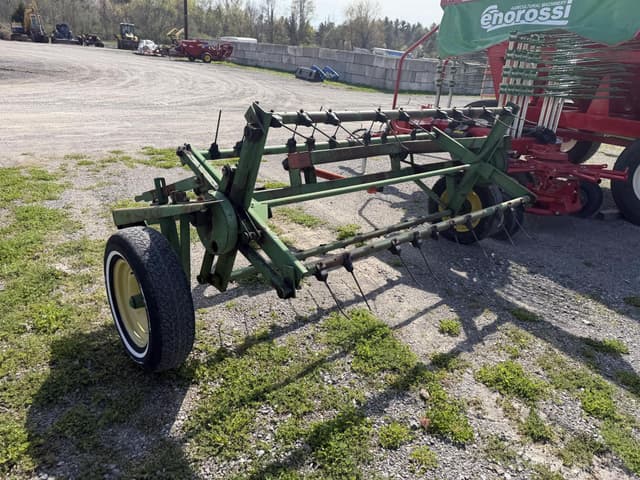 Image of Pequea 710 equipment image 3