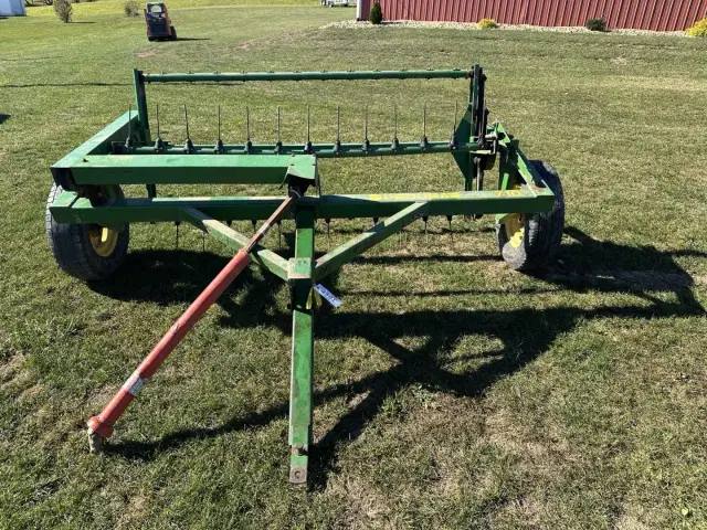 Image of Pequea 710 equipment image 4