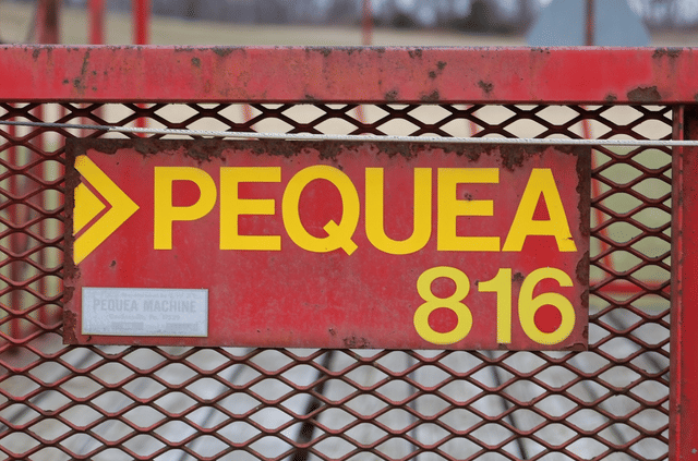 Image of Pequea 816 equipment image 2