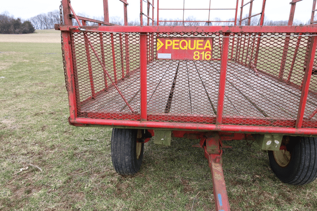 Image of Pequea 816 equipment image 3