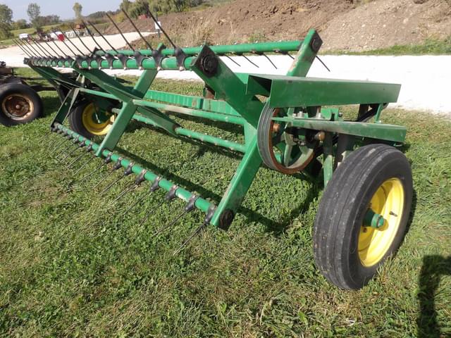 Image of Pequea 910 equipment image 1