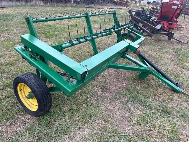 Image of Pequea 910 equipment image 2