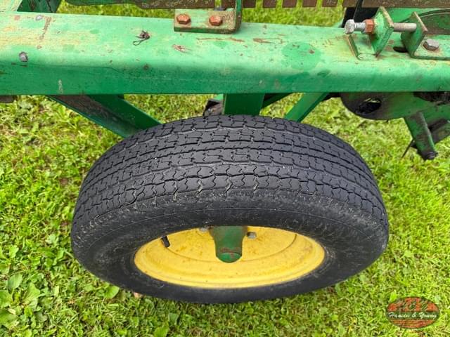 Image of Pequea 910 equipment image 4