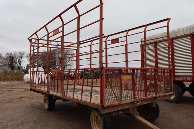 Image of Pequea 918 equipment image 2