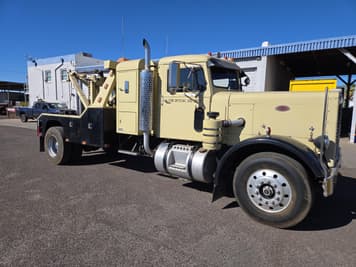 Main image Peterbilt 281