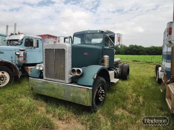 Main image Peterbilt 351