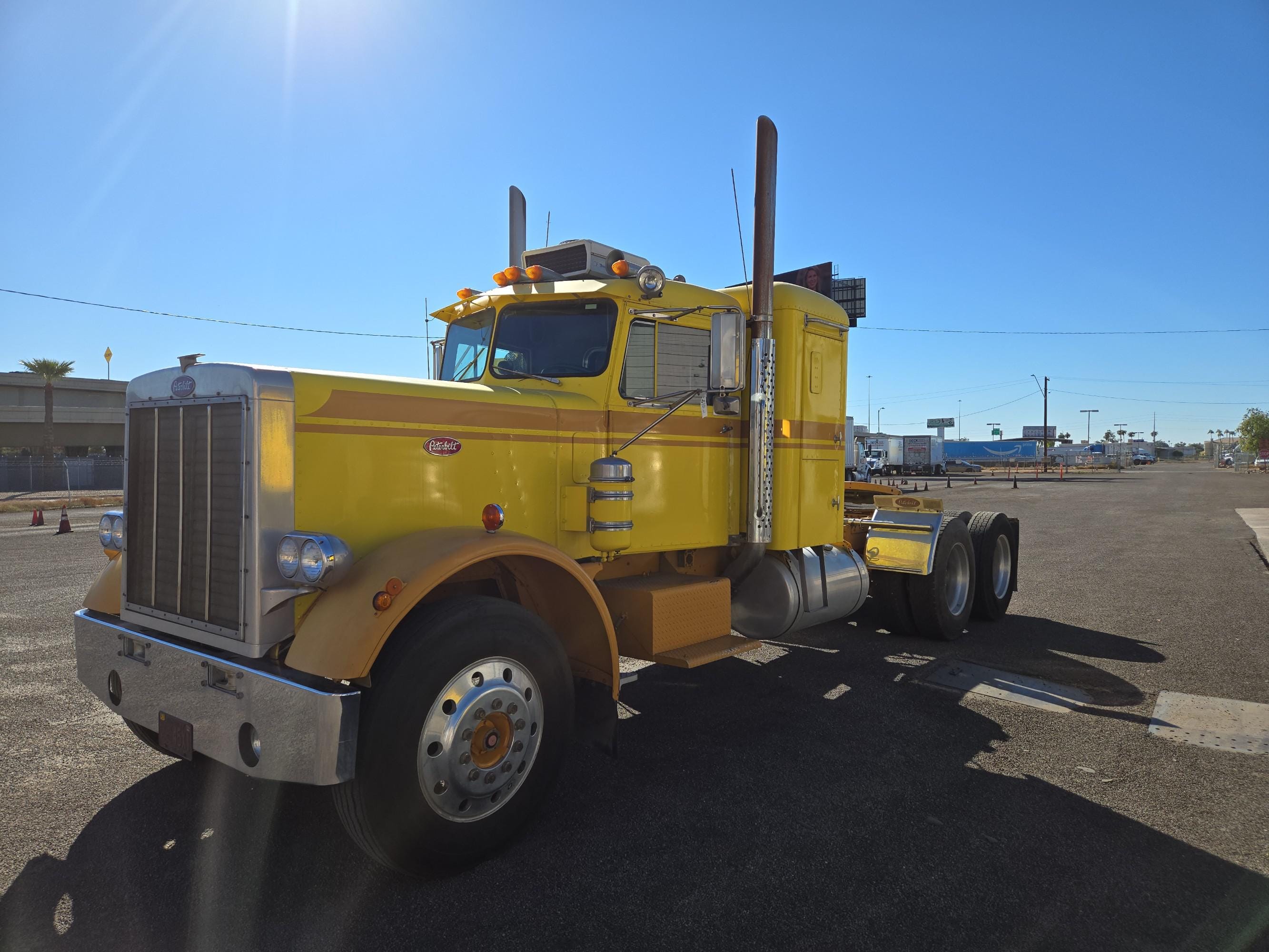 Main image Peterbilt 359
