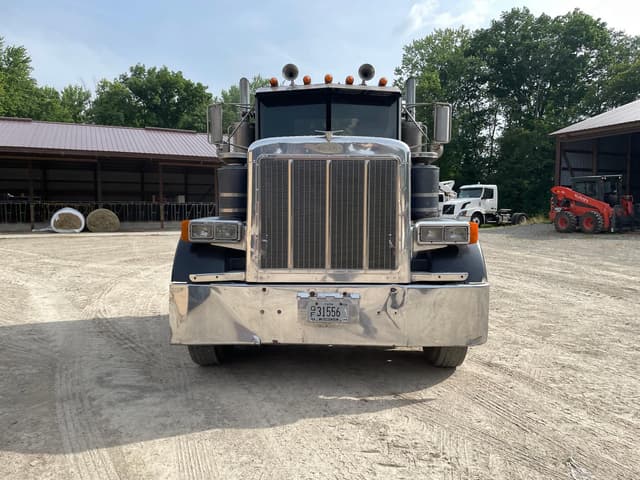Image of Peterbilt 379 equipment image 1