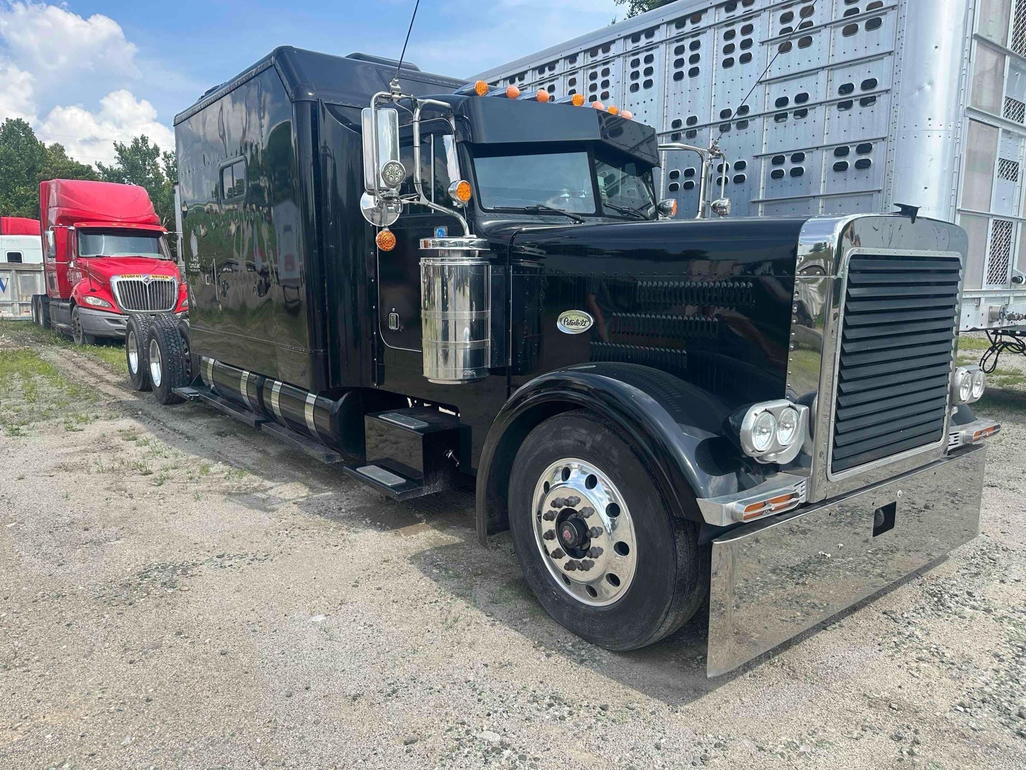 Peterbilt 379 Equipment Image0