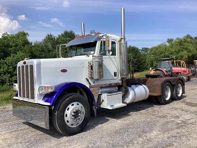 Image of Peterbilt 388 equipment image 3