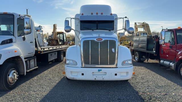 Image of Peterbilt 386 equipment image 1