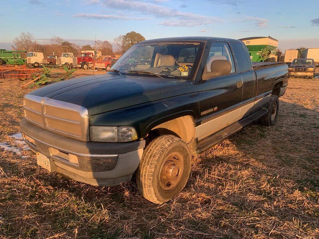 Image of Dodge Ram 2500 Primary image