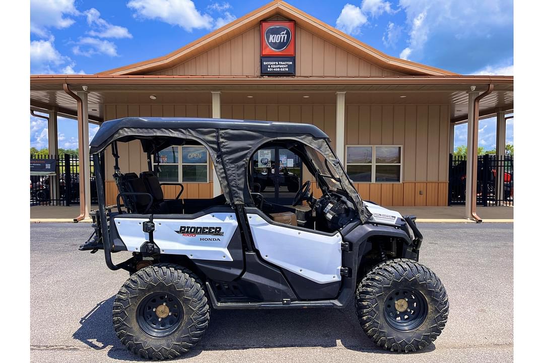 Image of Honda Pioneer 1000-5 Primary image