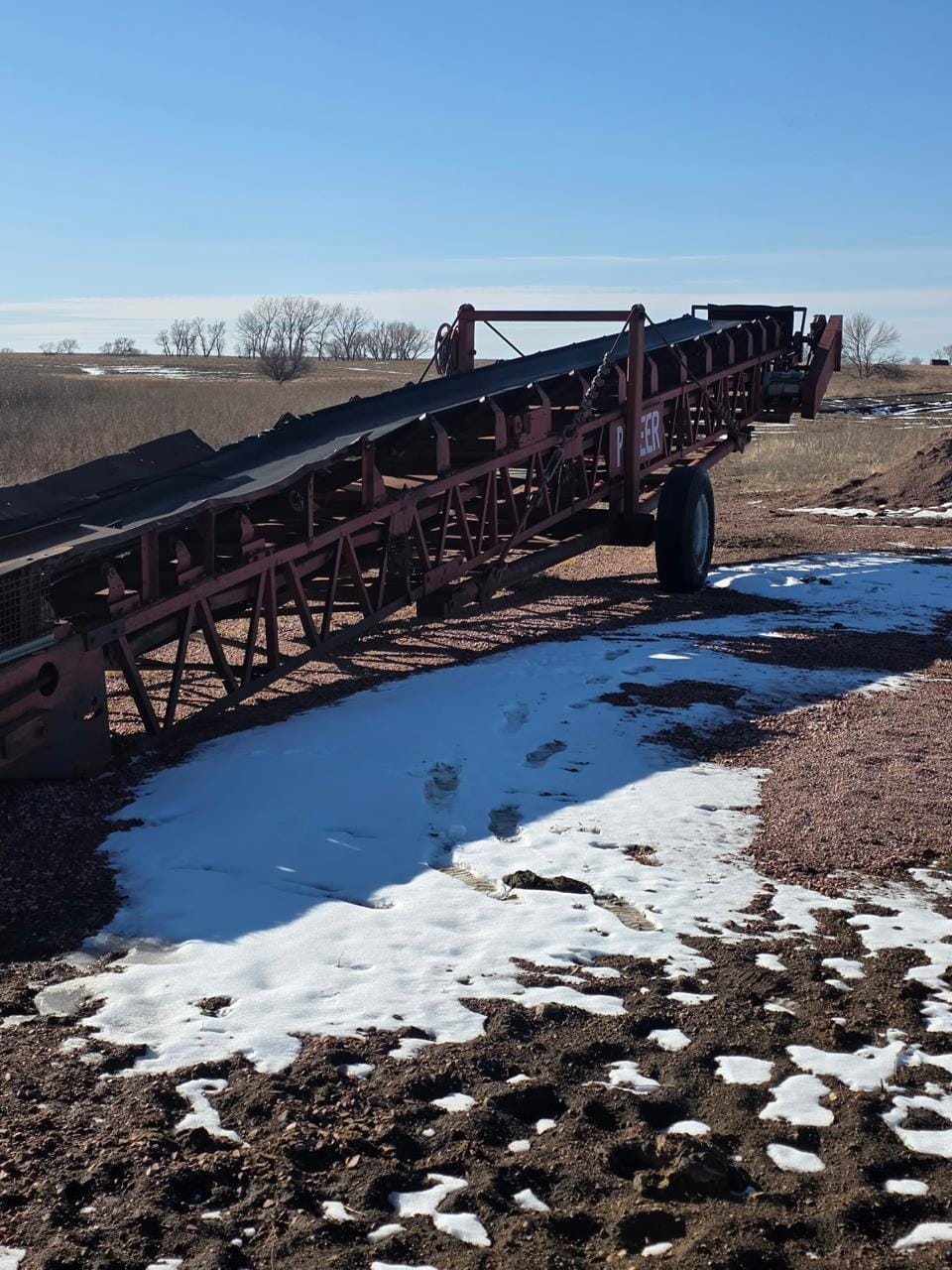 Pioneer 36x50 Equipment Image0