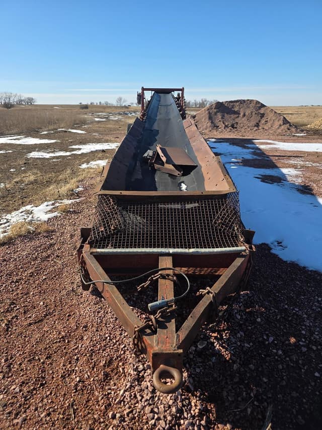 Image of Pioneer 36x50 equipment image 2