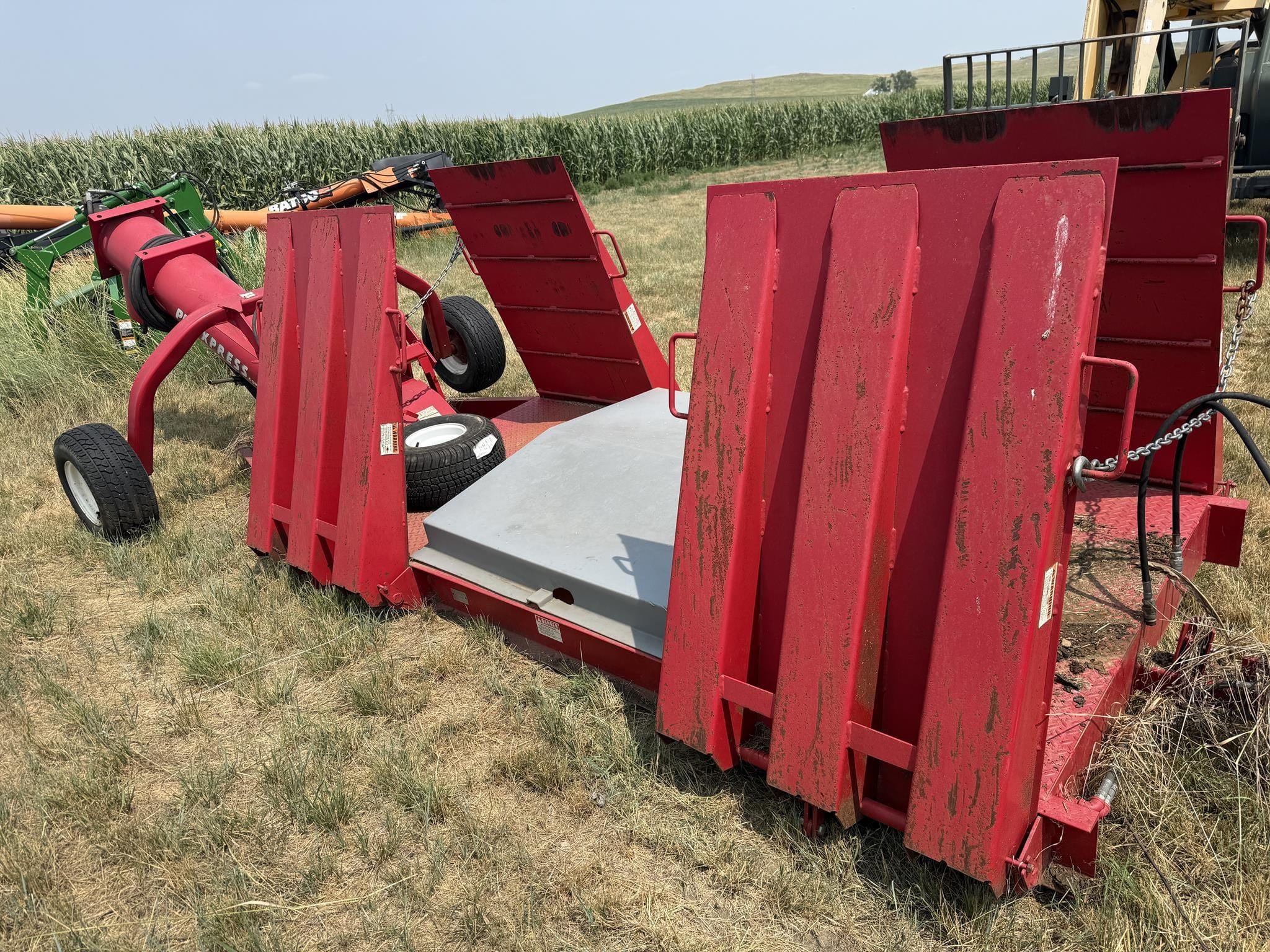 Pit Express 313 Equipment Image0