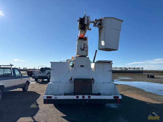 Image of International S1900 equipment image 2