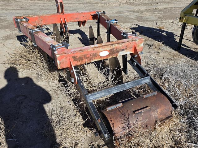 Image of Ostberg Construction Pivot Track Filler equipment image 1