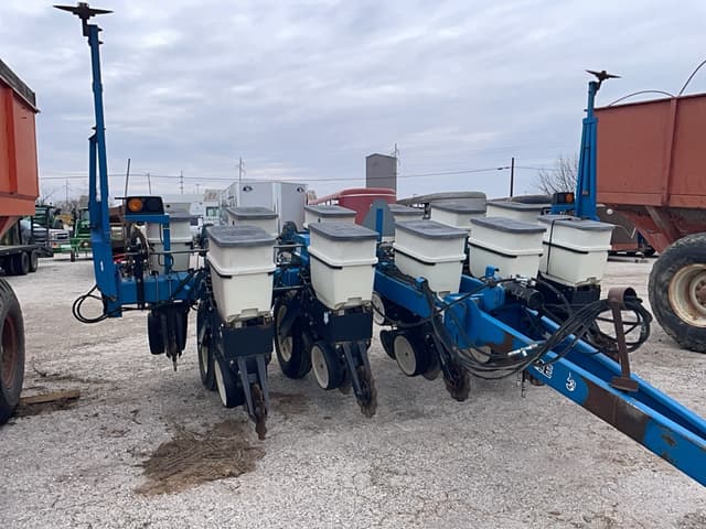 Image of Kinze 3000 equipment image 1