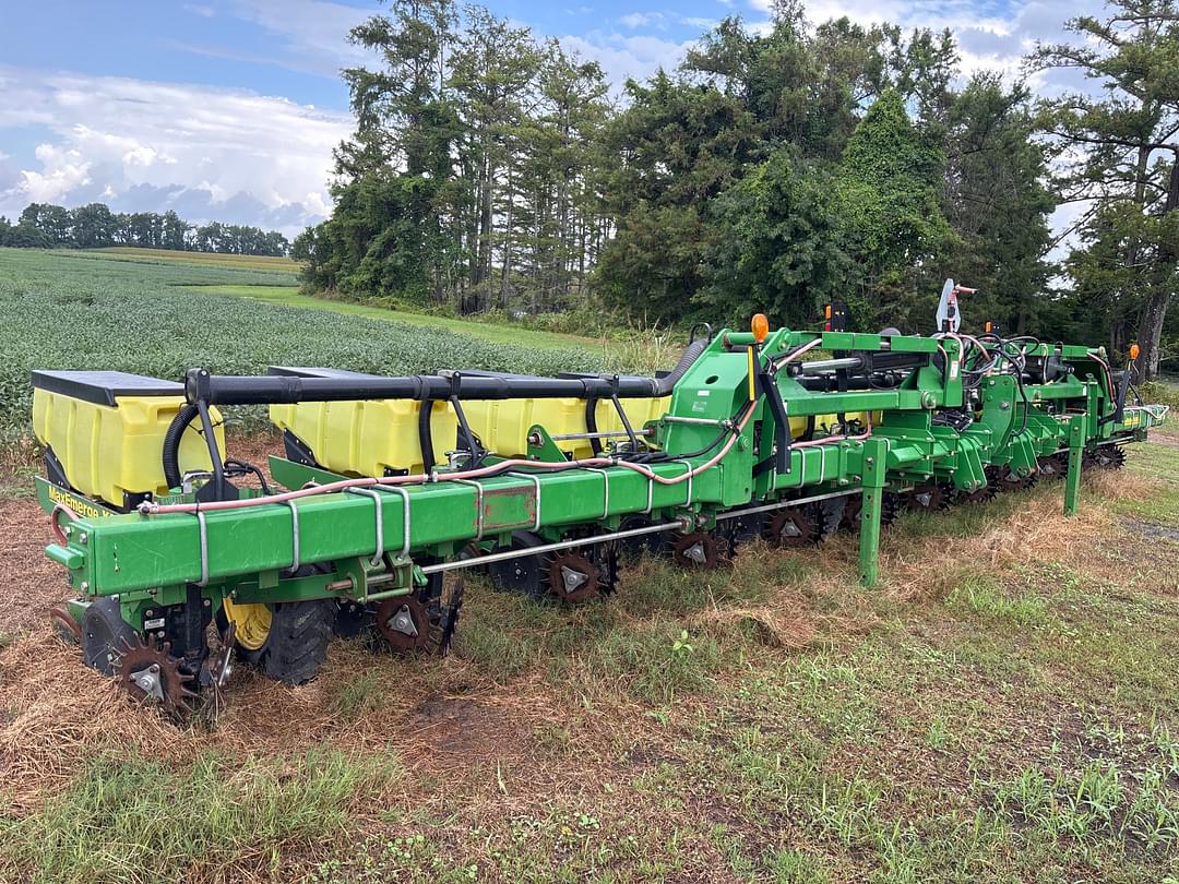 Image of John Deere 1720 Primary image