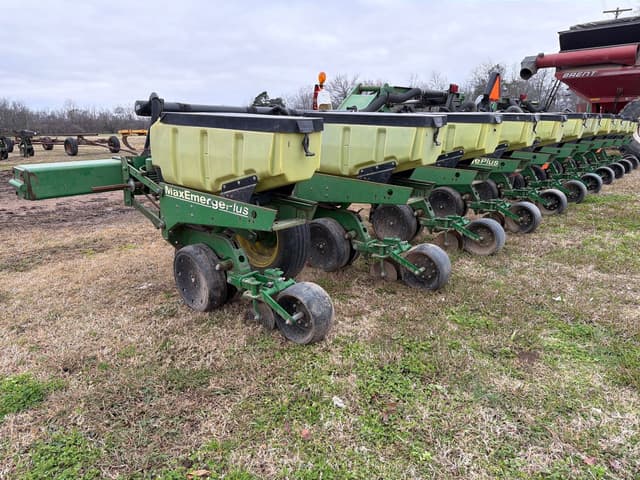 Image of John Deere 1720 equipment image 4