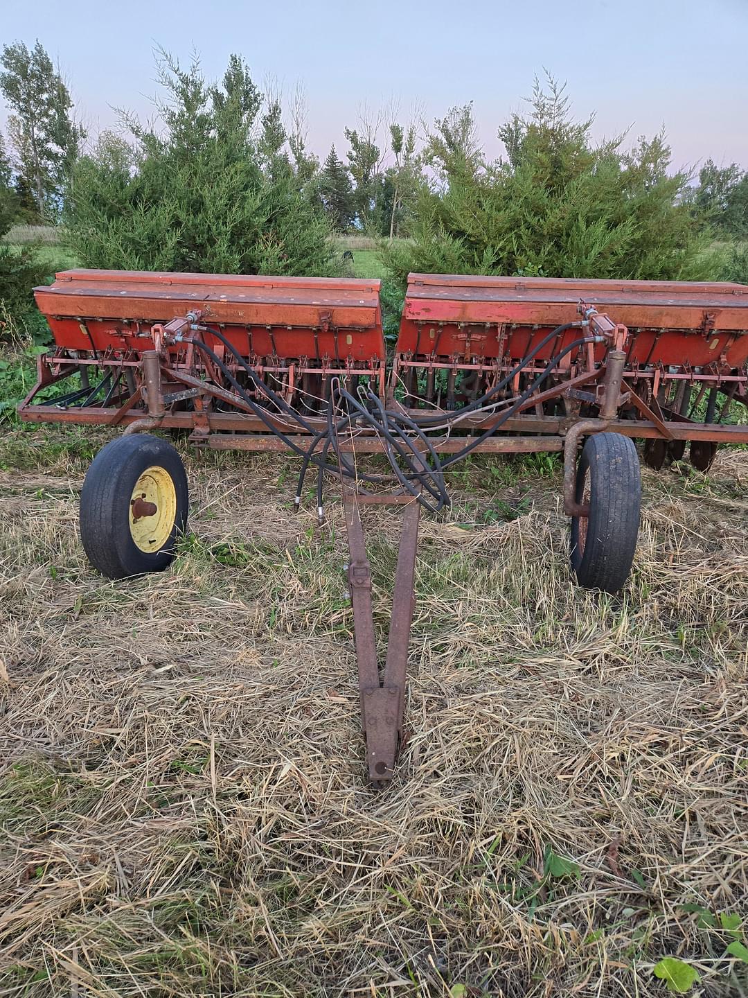 Image of International Harvester 100 Primary image